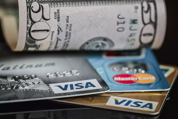 Currency and credit cards