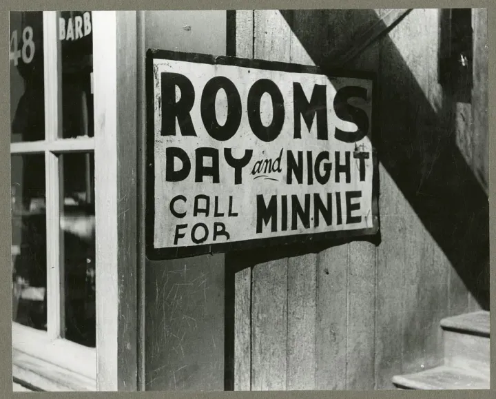 A rooming house, 1939 (Photo credit: Marion Post Wolcott • public domain)