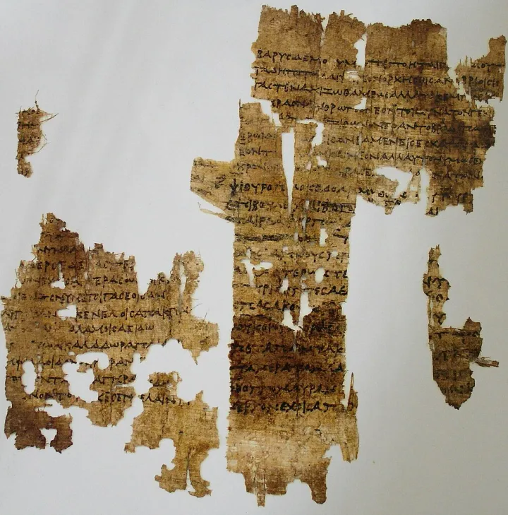 Fragment of Sappho’s poem “An Old Age” (Photo credit: Masur • CC BY-SA 2.5)