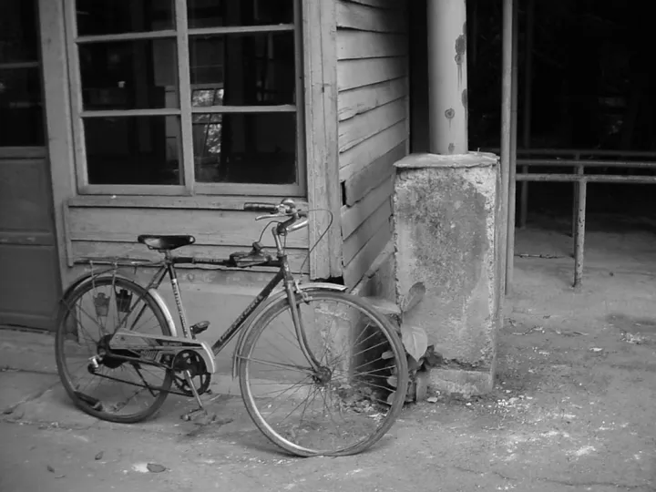A bicycle (Photo credit: bear_kuma • CC BY 2.0 Deed)