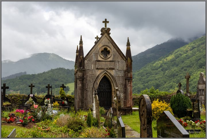 A graveyard in Basque Country (Photo Credit: Maureen Barlin • CC BY-NC-ND 2.0)